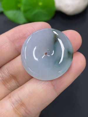 F46597967 翡翠平安扣 货品总重量约7.5克