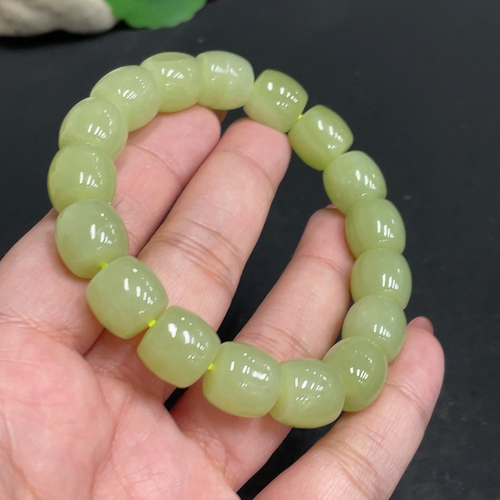 H34004520 Hetian Jade Bracelet Approx. 11.5 mm Total Weight Approx. 53.1g