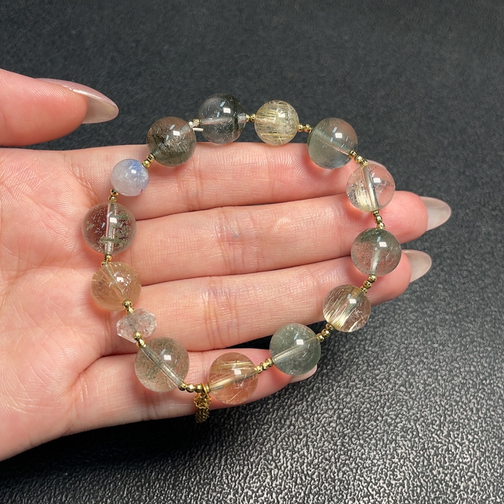 C34040368 Crystal bracelet, non-gold, total weight approx. 24.67g, size approx. 11.6mm, color origin undetermined, stones may not be natural (color, with impurities)