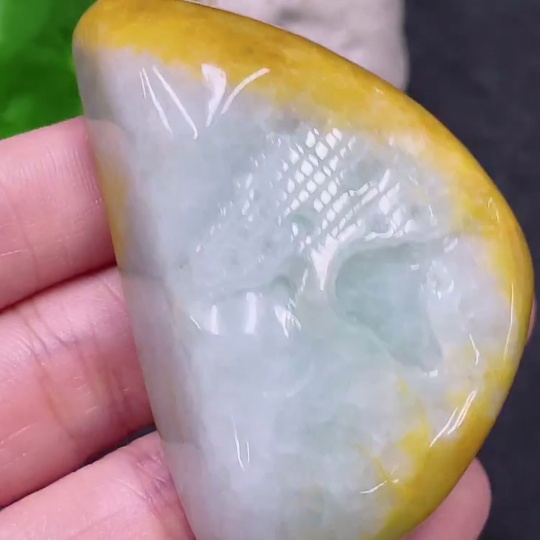 F32810825 Jadeite Pendant, Color Origin Undetermined, Total Weight Approximately 96.8g