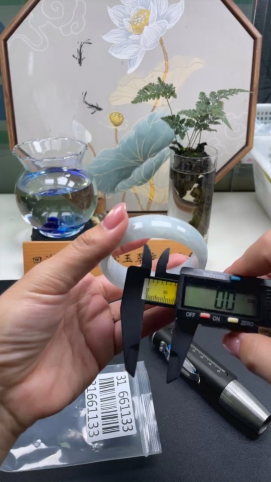 F31661133 Jadeite Concubine Bracelet Size 52.5/45.5mm Total Weight Approx. 54.6g