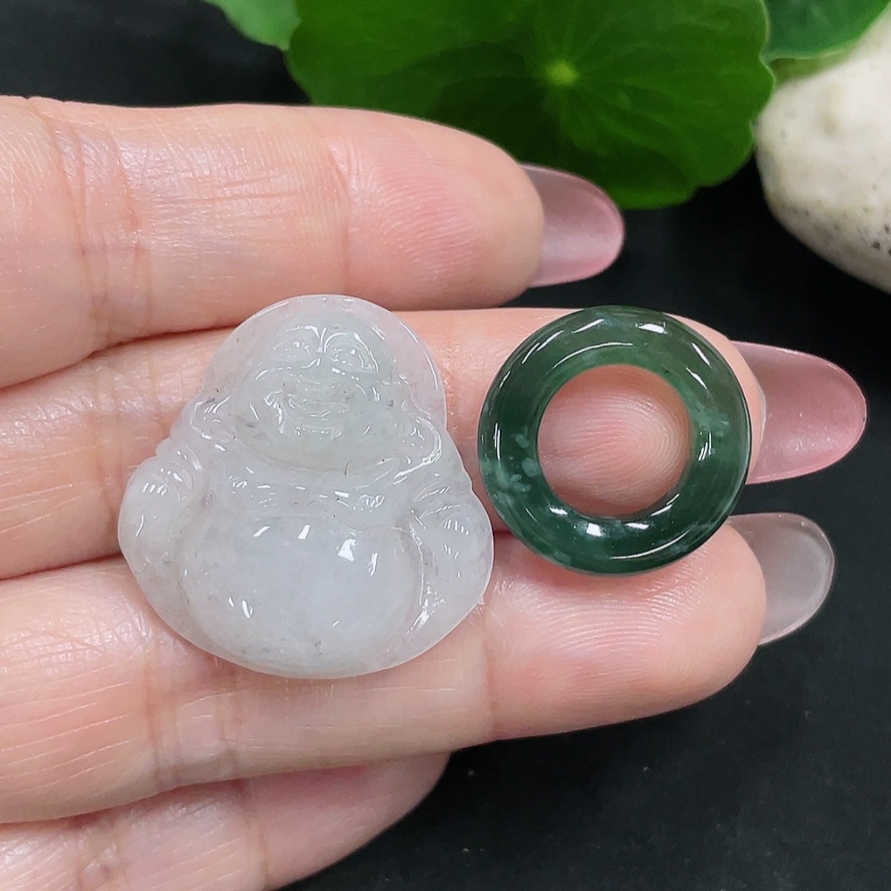 F34982924 Jadeite Pendant Sell as a Lot