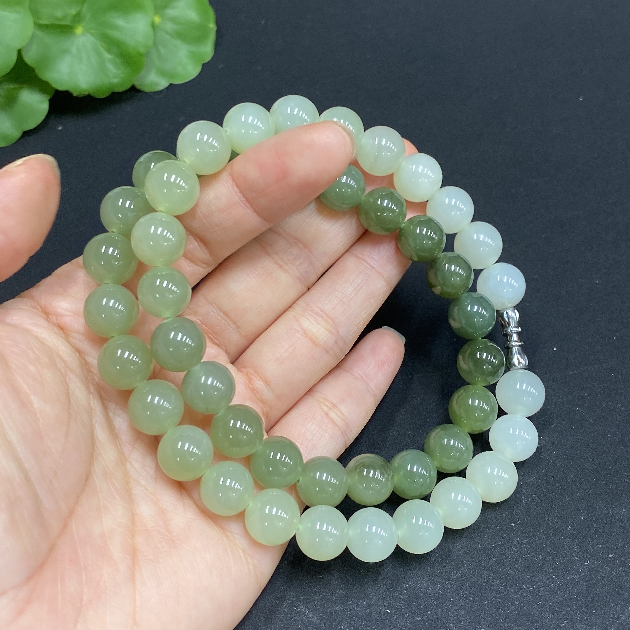 H34036027 Hetian Jade Bead Necklace, approx. 9.9mm, total weight approx. 69.9g