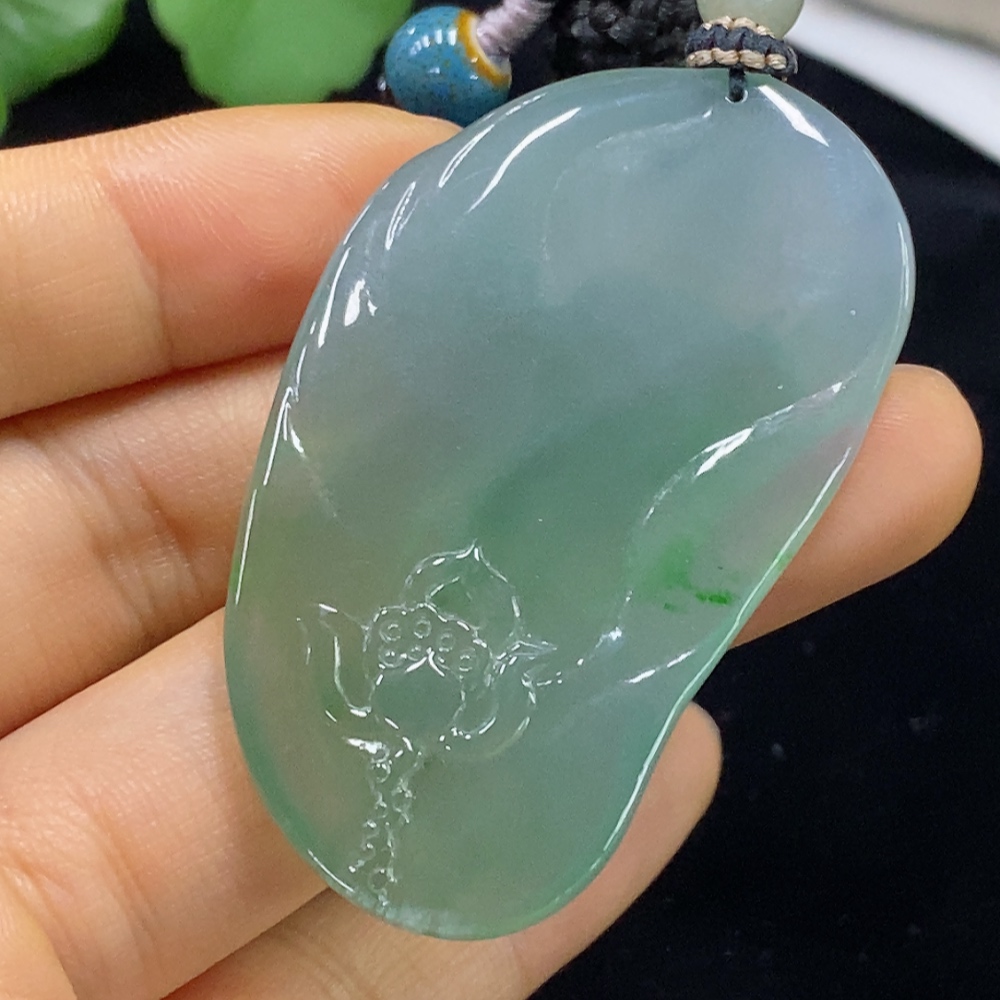 F34975396 Jadeite Pendant Guanyin with Cord Total Weight Approx. 29.69g