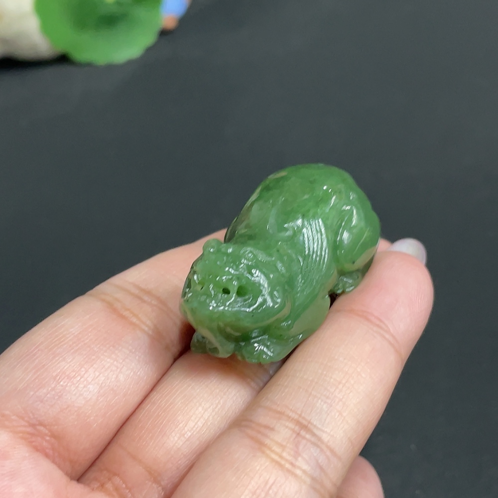 H34972732 Hetian Jade Jasper Pendant, Auspicious Beast, Total Weight Approx. 31g