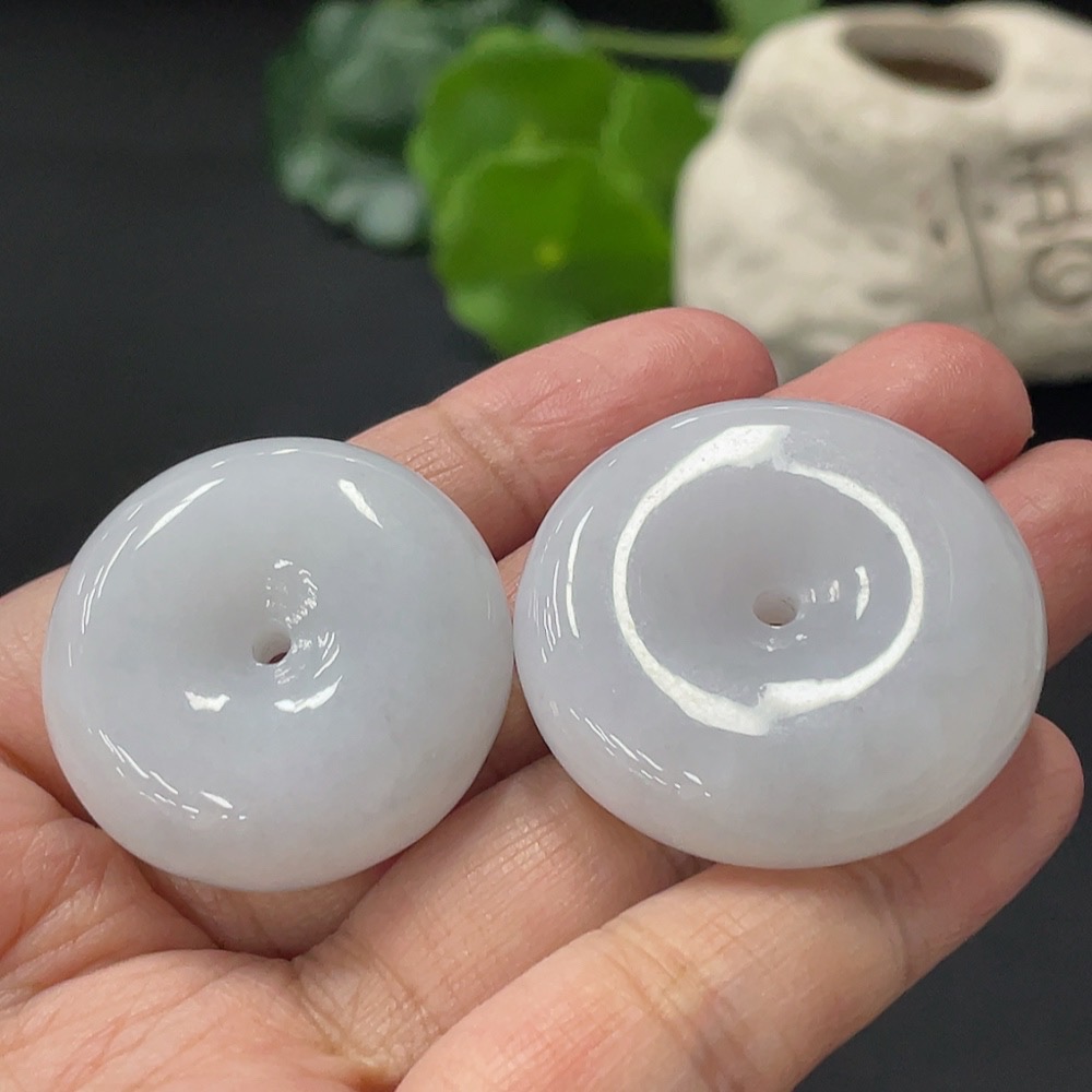 F31625820 JadeitePeace Pendant