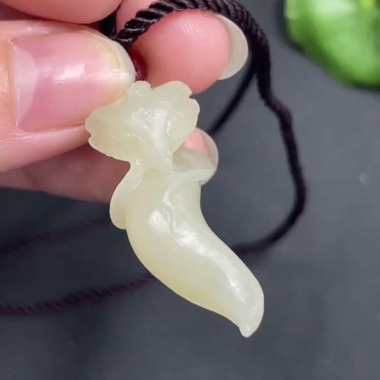 H10083908 Hetian Jade Pendant with Cord, Approx. 7.55g