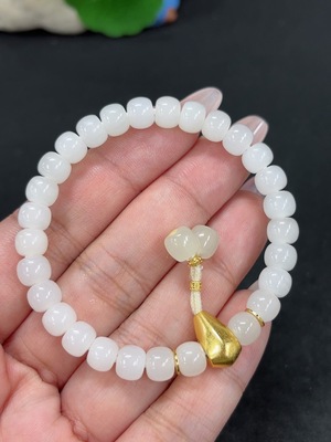 H46521122 和田玉手串 卡6.9mm左右 货品总重约16.2g 非金