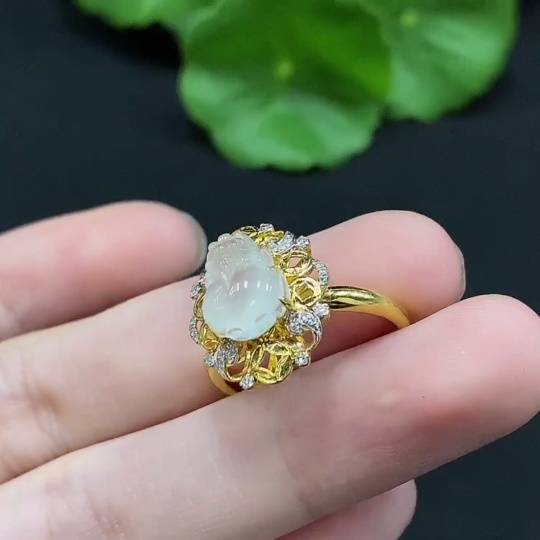 F34028023 Jadeite Inlaid Ring 18K Gold Size 14 with Diamond Accent Total Weight Approx. 2.3g