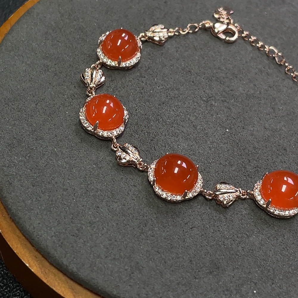 C31579207 Red Agate Bracelet Non-Gold Total Weight Approx.12.26g