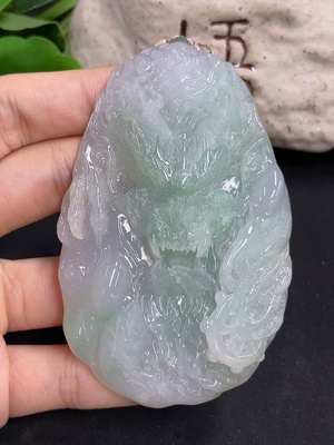 F43194954 翡翠挂件 龙牌 含绳货品总重约96.9g