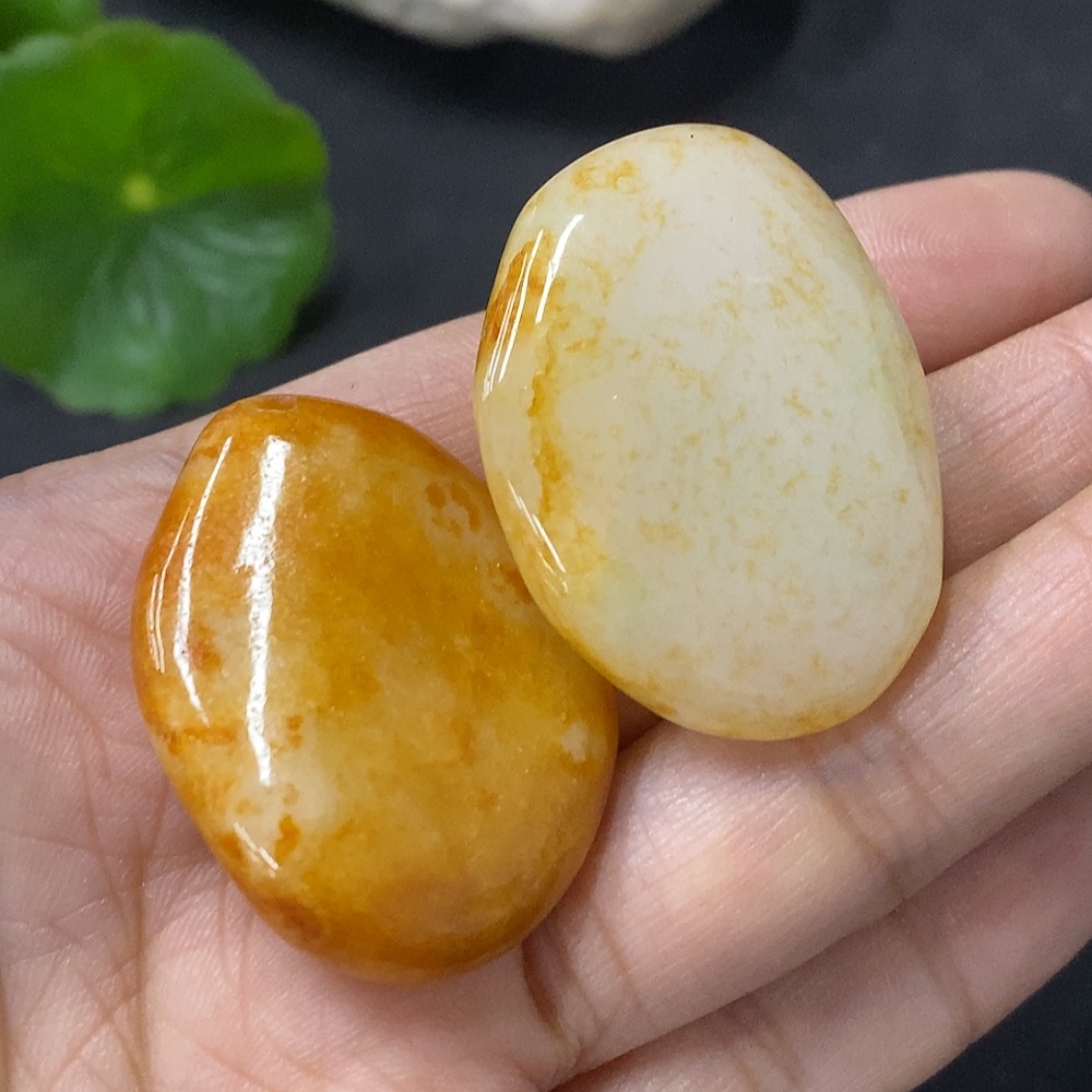 F35139768 Jadeite Pendants Sell as a Lot