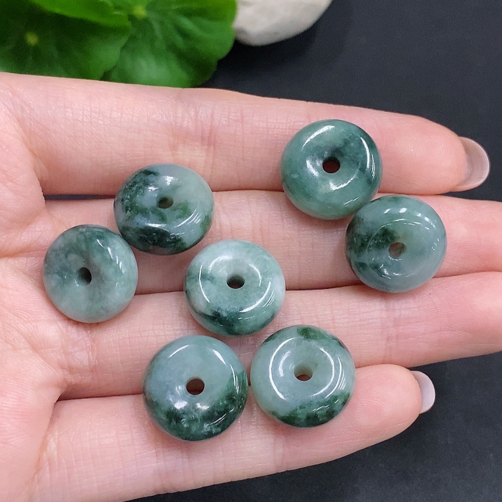 F34061186 Jadeite Peace Buckle Sell as a Lot