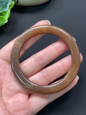 H46528108 和田玉正圈手镯 圈口54.3mm 总重约36.18g
