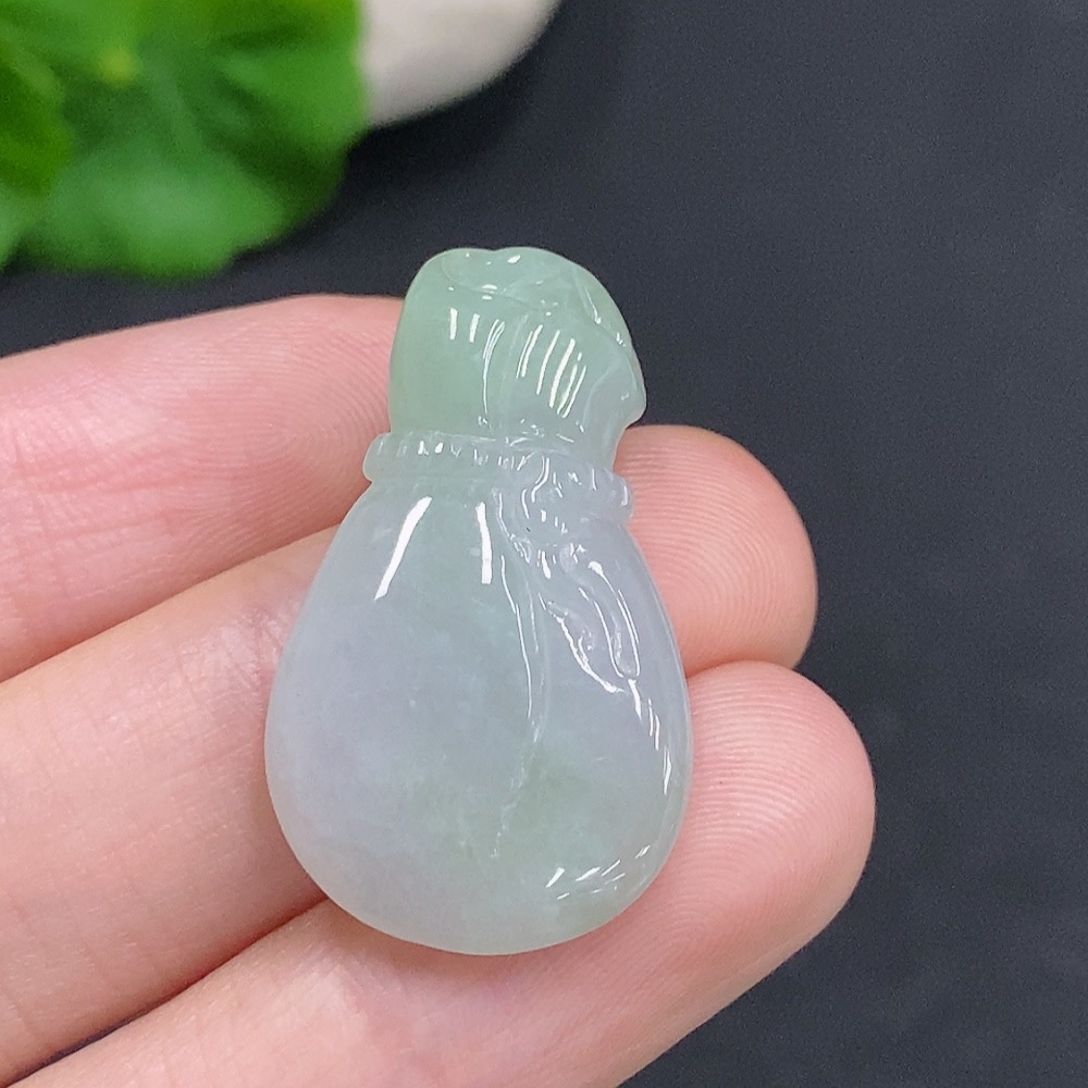 F33907607 Jadeite Money Bag Pendant, Total Weight Approx. 5.6g
