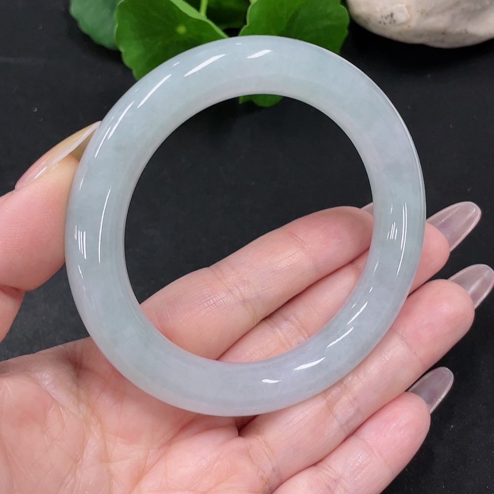 F34068207 Jadeite Round Bangle Size 55.6 Total Weight Approx. 66g