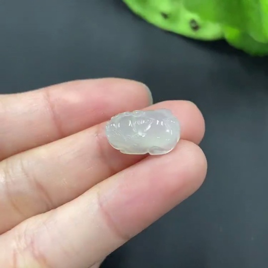 F08548162 Jadeite Inlaid Pi Xiu