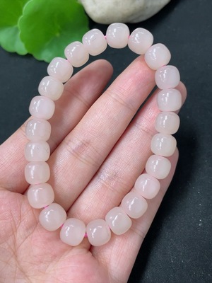 H42957274 和田玉手串 卡8.6mm左右  货品总重约27.4g