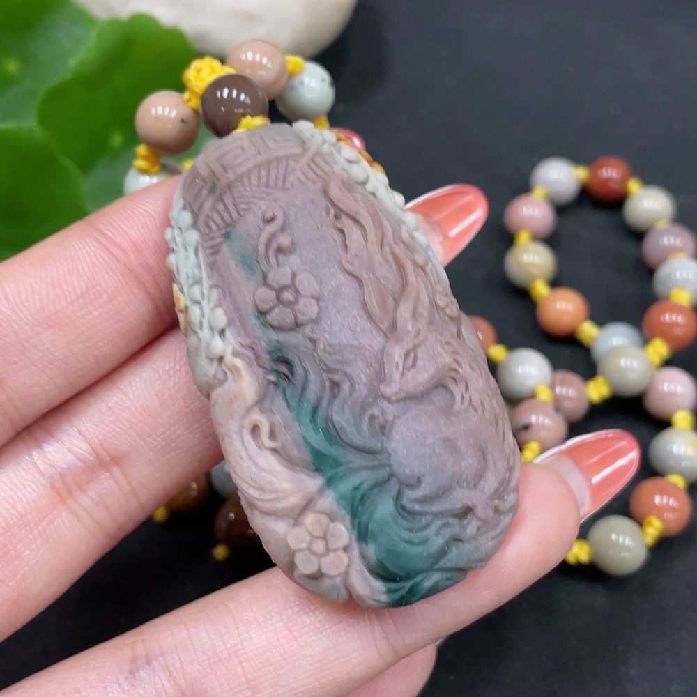 H35084884 Alashan Agate Pendant - Nine-Tailed Fox, contains other mineral components, total product weight (including chain) approx. 65.4g