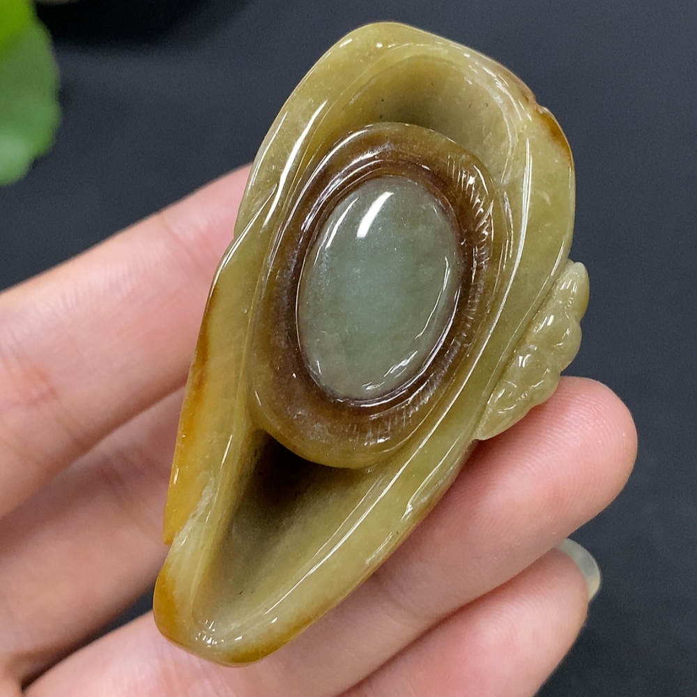 F29357149 Jadeite "Wealth and Prosperity" Pendant