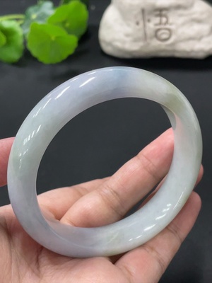 F33838255 Jadeite Round Bangle, Total Weight Approx. 73.4g, Inner Diameter 60.2