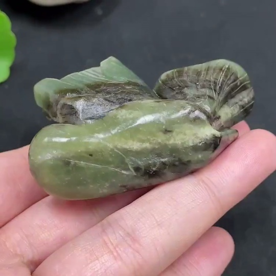 H30562392 Hetian Jade Ornament Lotus Pod Undetermined Skin Color Formation Total Weight Approx. 76.4g