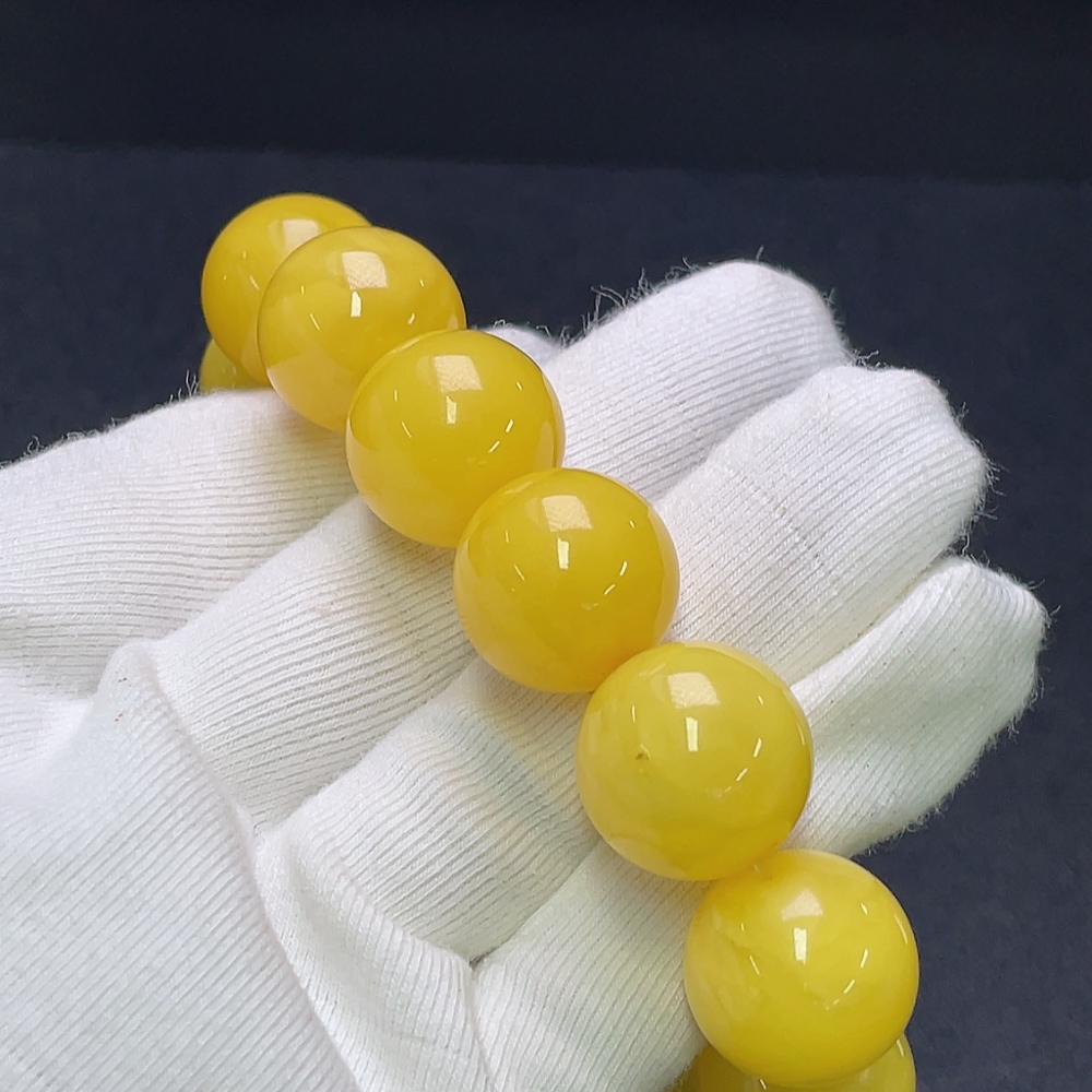 C29401007 Amber Beeswax Bead Bracelet, Total Weight Approx. 33.79g, Bead Size 16.4mm