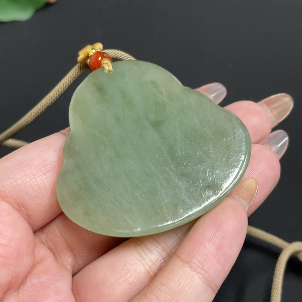 H32767325 Hetian Jade Pendant - Buddha Figure - Total Weight (including rope): 50.5g