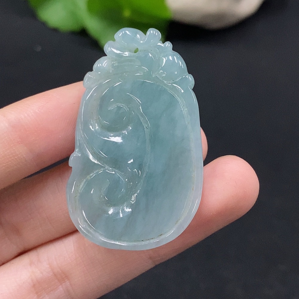 F33927314 Jadeite Ruyi Pendant Total Weight Approx. 13.83g