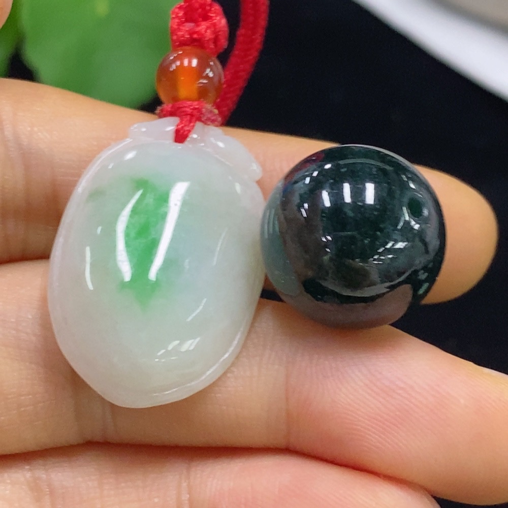 F35134322 Jadeite Blessed Melon/Round Beads Sell as a Lot