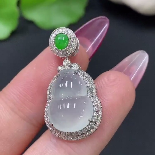 F25885570 Jadeite Inlaid with 18k Gold, Total Weight Approx. 3.38g