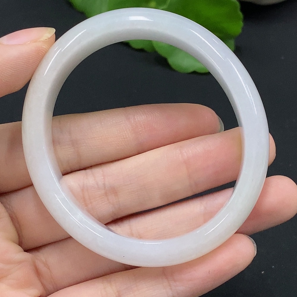 F33927049 Jadeite Concubine Bracelet Size 54.2/48.2 Total Weight Approx. 45.77g