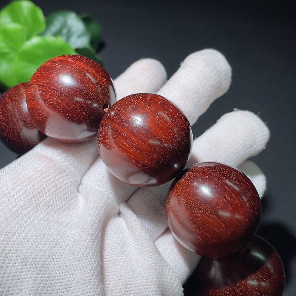 W31680558 Rosewood Bracelet, total weight approx. 146.5g, size approx. 29.5mm