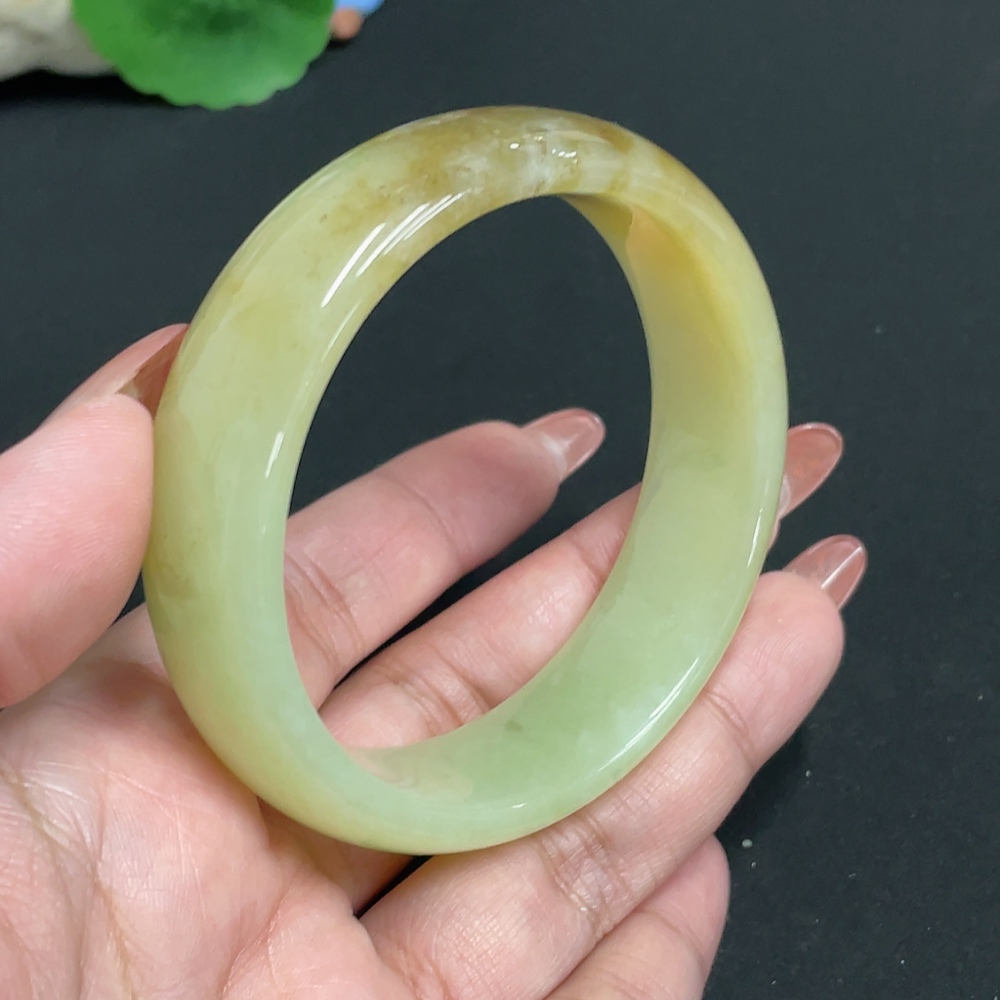 H35100455 Hetian Jade Round Bracelet Size 58.5 Total Weight Approx. 66.6g