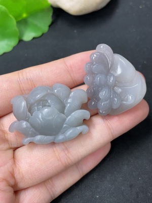 H46574384 和田玉挂件   花开富贵    货品总重约28.2g
