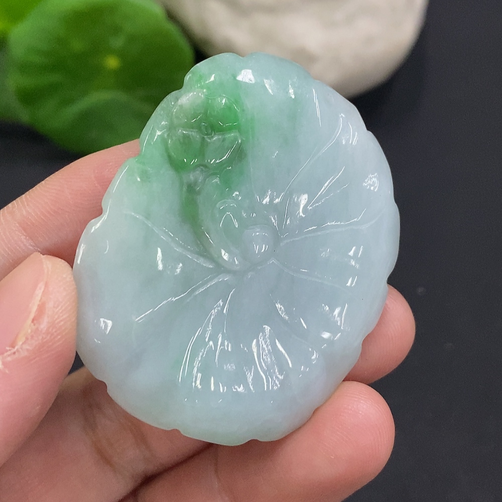 F33883416 Jadeite Lotus Leaf Pendant Total Weight Approx. 17.6g