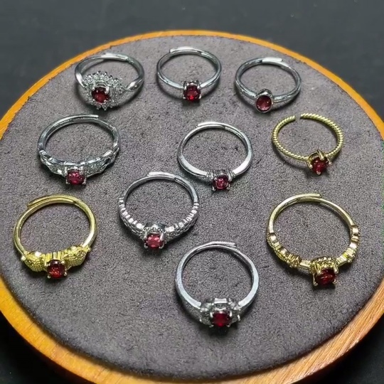 C34994713 Garnet Ring Non-Gold Adjustable Total Weight Approx. 16.2g Sell as a Lot