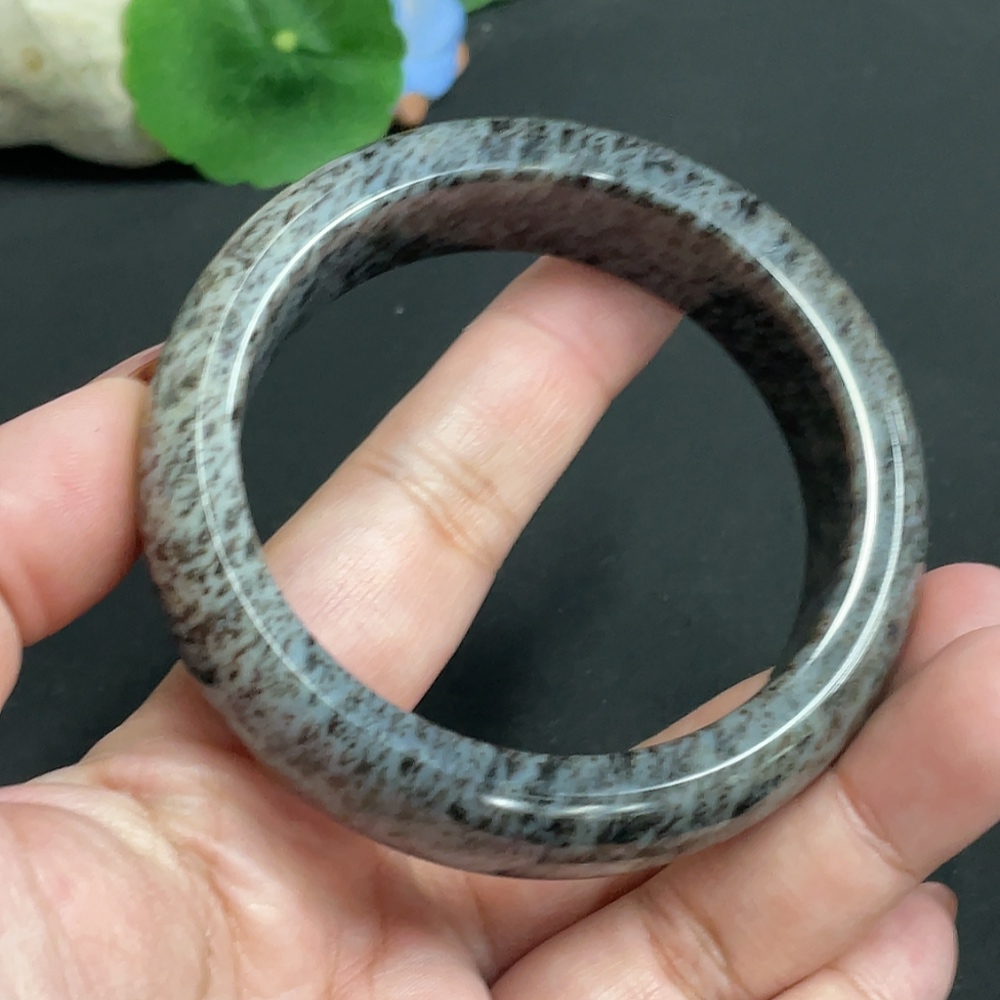 H34005082 Hetian Jade Round Bracelet Size 58.1 Total Weight Approx. 86.2g