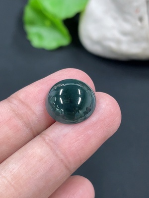 F41921718 翡翠蛋面 货品总重约1.69g