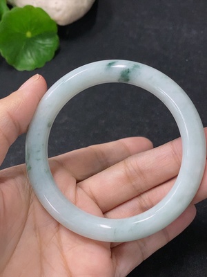 F33887246 Jadeite round bangle size 52.5mm total weight about 39.85g