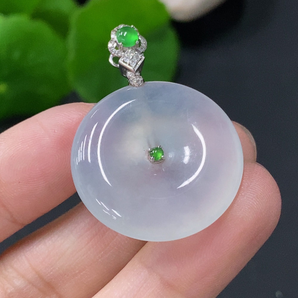 F24813745 Jadeite Pendant Peace Knot 18k Total Weight Approx. 7.77g