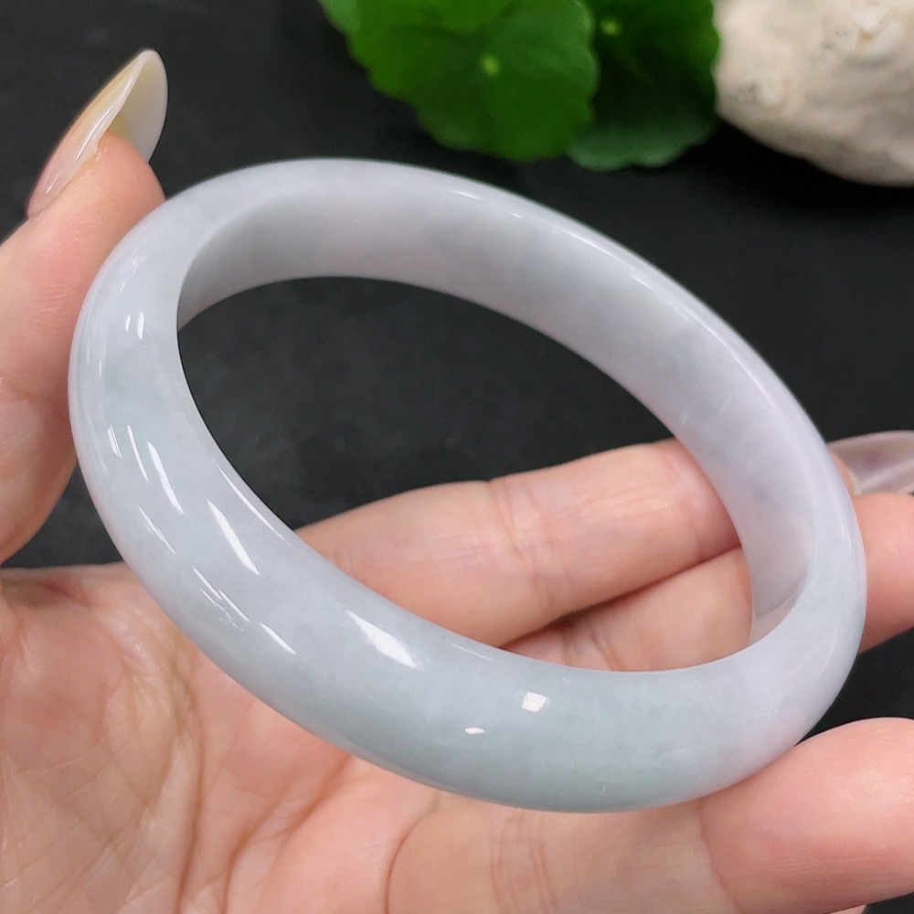 F34069198 Jadeite Round Bangle Size 63.4 Total Weight Approx. 62.7g