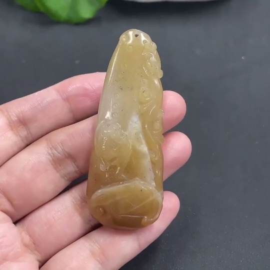 H05312991 Hetian Jade "Fortune Before Your Eyes" Pendant, Approx. 23.44g