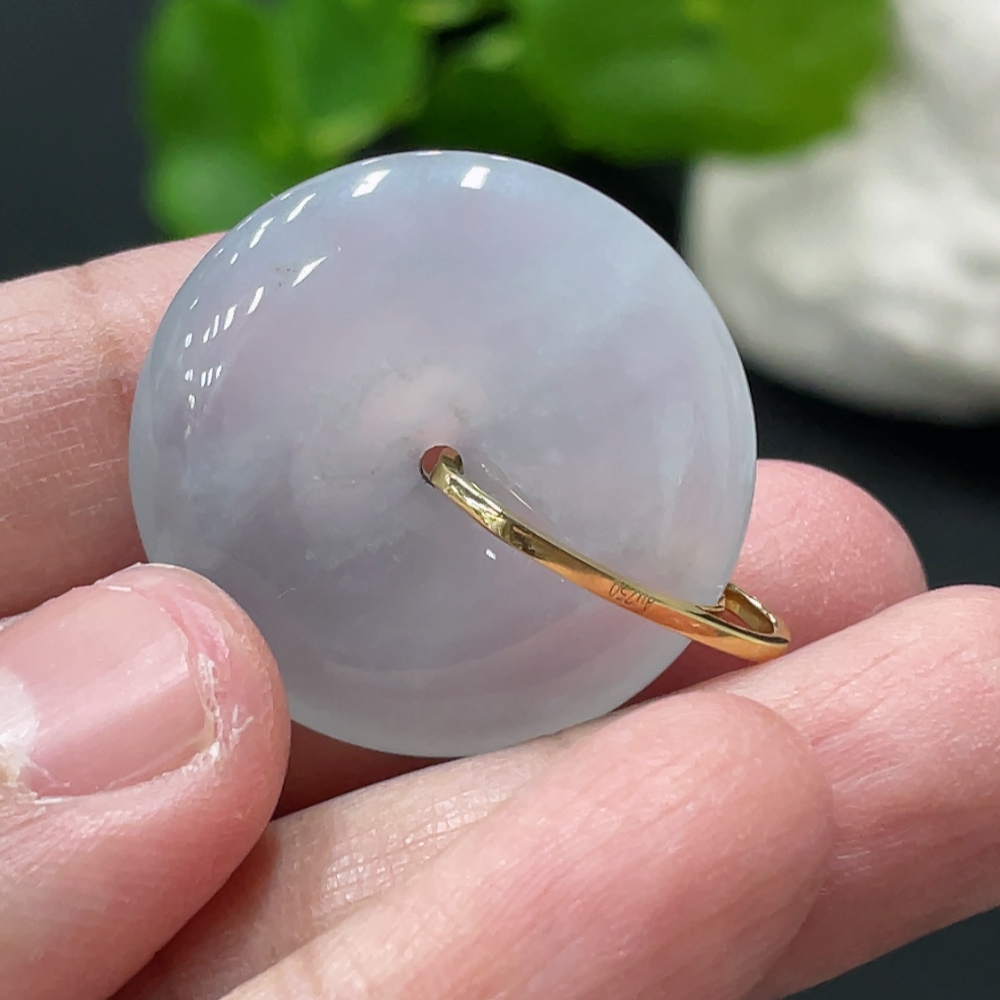 F35108570 Jadeite safety buckle pendant, total weight about 8.97g, 18k gold buckle head with diamond accents