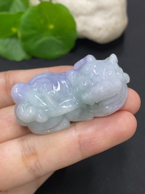F46552496 翡翠貔貅挂件 货品总重约36.34克