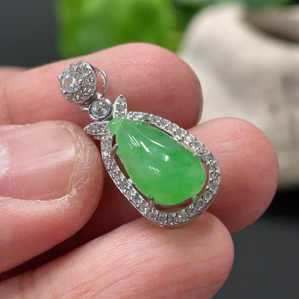 F35080164 Jadeite Inlaid Pendant Non-Gold Inlaid Total Weight Approx.1.69g