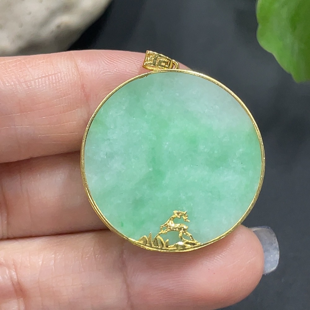 F16706248 Jadeite inlaid pendant 18K gold total weight about 7.3g