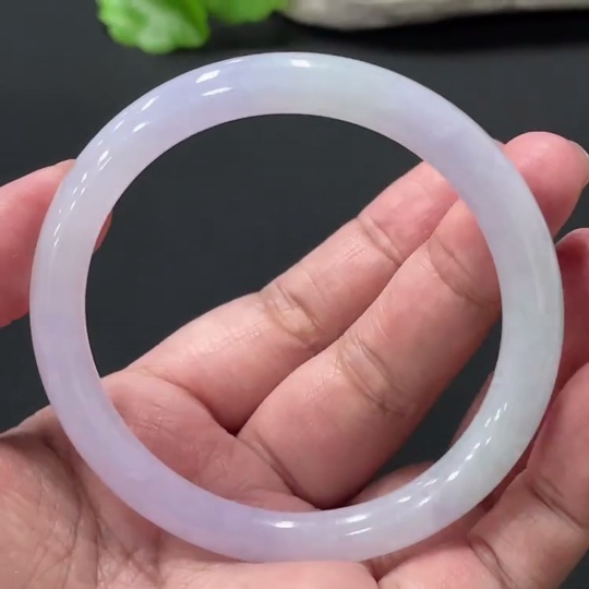 F32822048 Jadeite Round Bangle, Total Weight Approx. 30.5g, Size 56