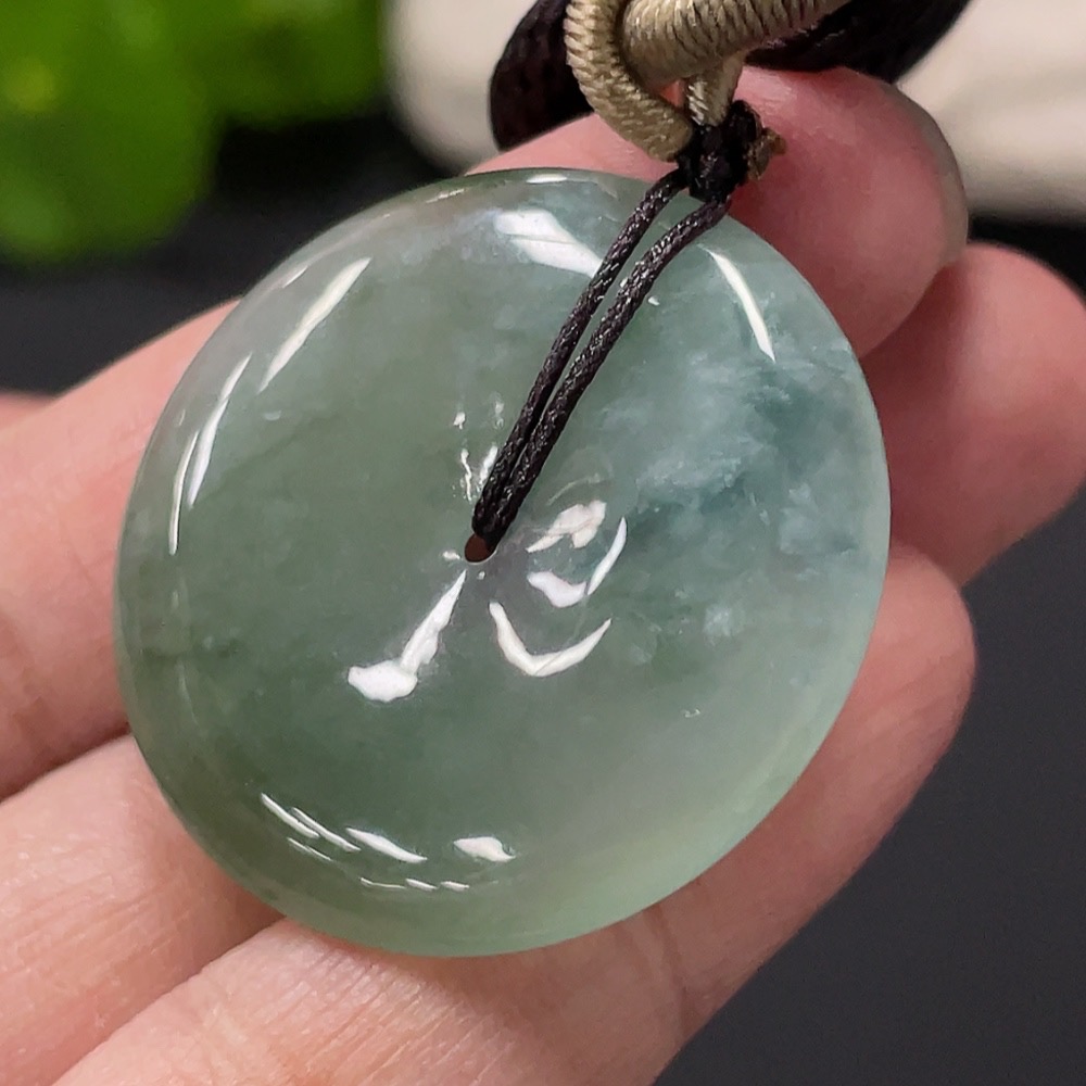 F30520364 JadeitePeace Button Pendant