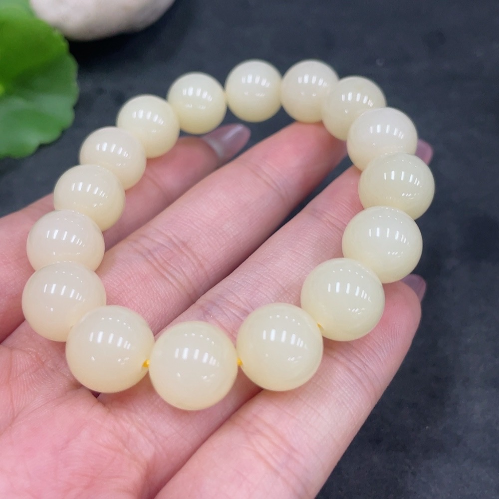 H33926061 Hetian Jade Bracelet, Approx. 11.3mm, Total Weight Approx. 39.1g